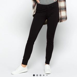 NWT - Black skinny pants
